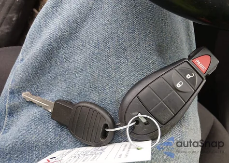 2017 Jeep Cherokee Latitude 4X4 z USA, uszkodzony, nr VIN 1C4PJMCB7HW665597